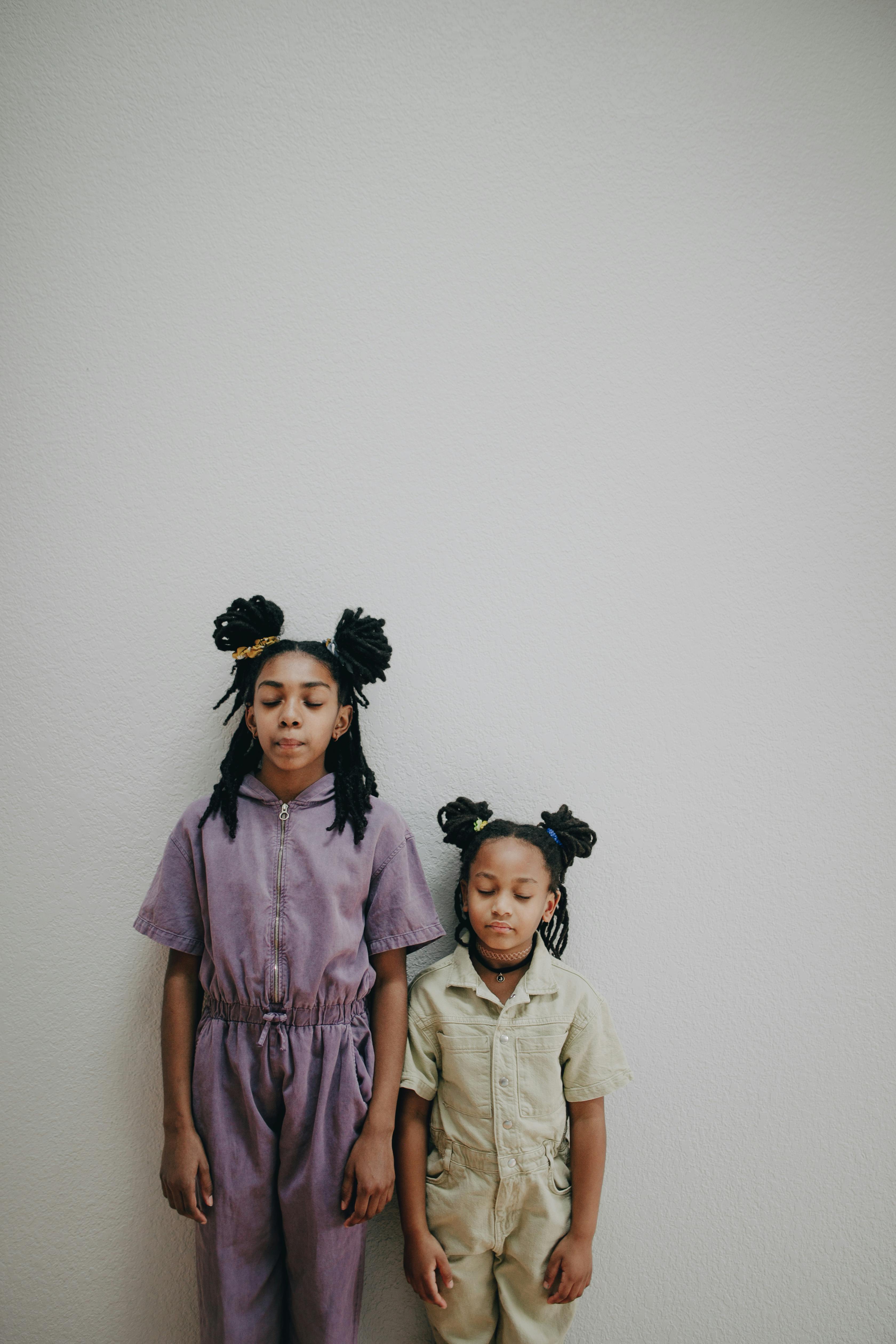 宣传片制作团队拍摄与画面氛围图